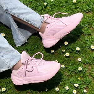 NEW W/ Box: Adidas Ozalea Pink Sneakers Lightweight Casual Shoes 5Y, 6.5W